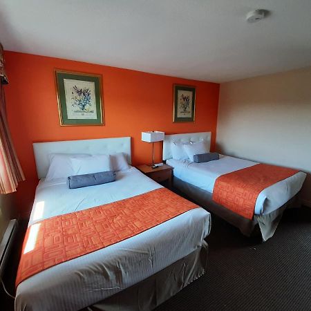 Howard Johnson By Wyndham Woodstock Nb Esterno foto