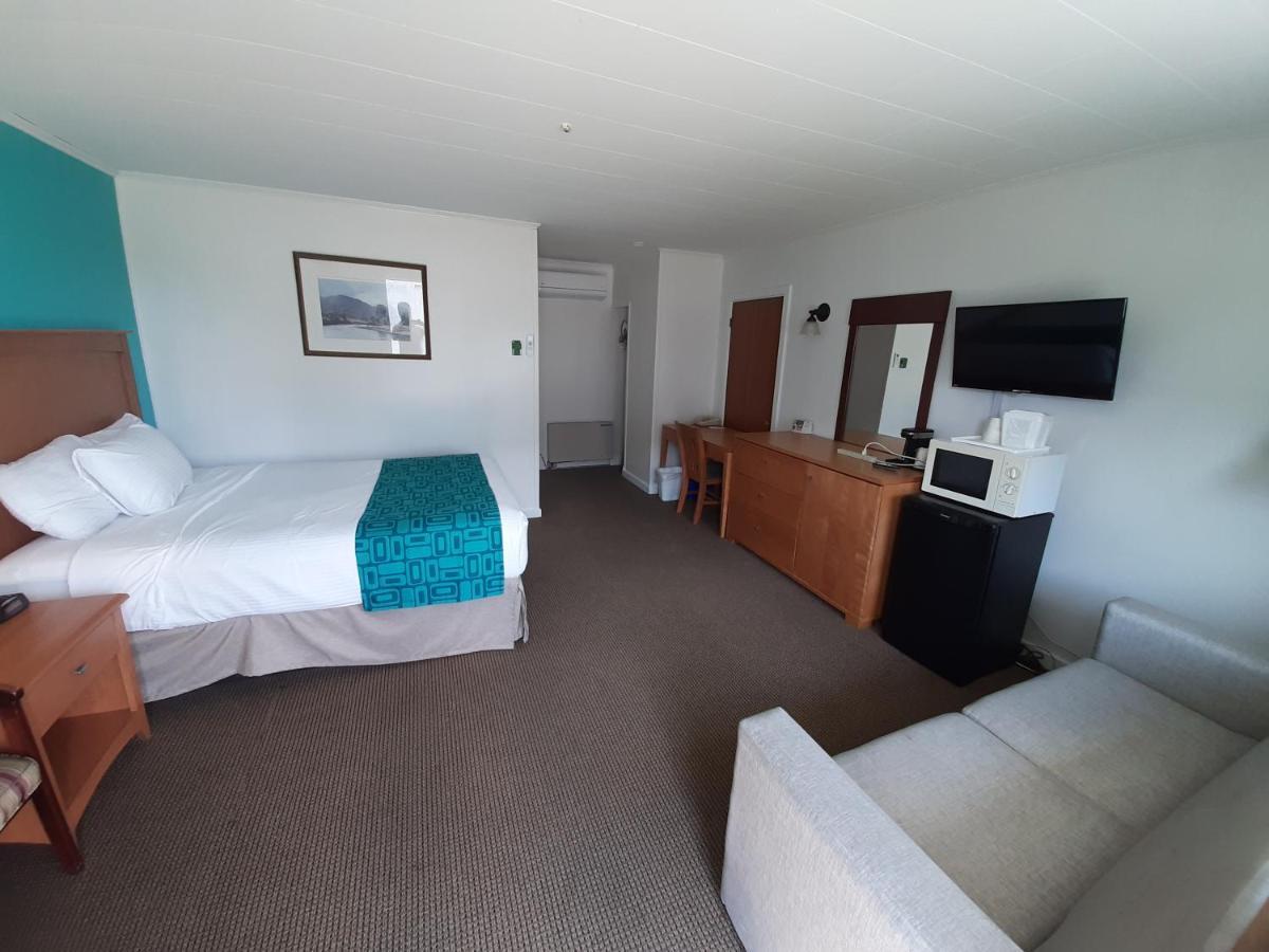 Howard Johnson By Wyndham Woodstock Nb Esterno foto