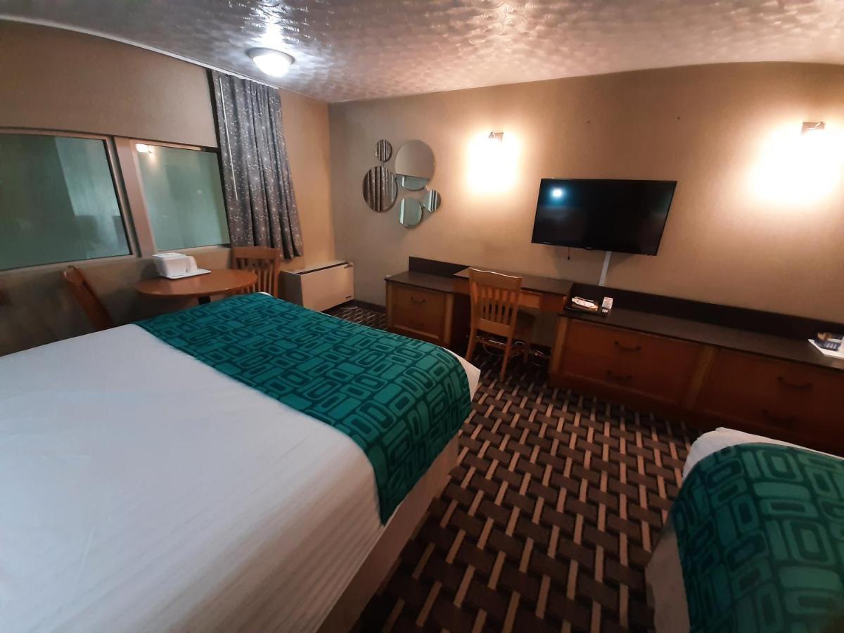 Howard Johnson By Wyndham Woodstock Nb Esterno foto