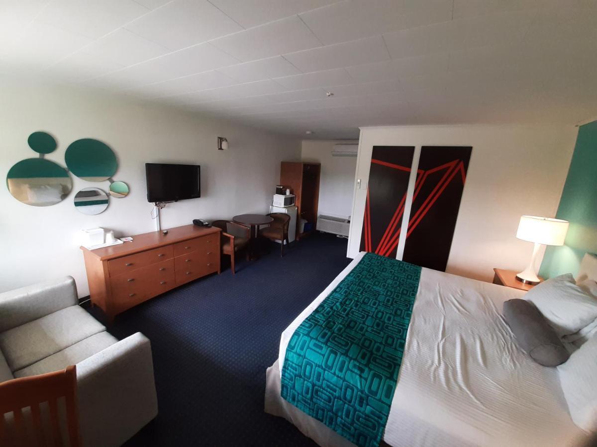 Howard Johnson By Wyndham Woodstock Nb Esterno foto