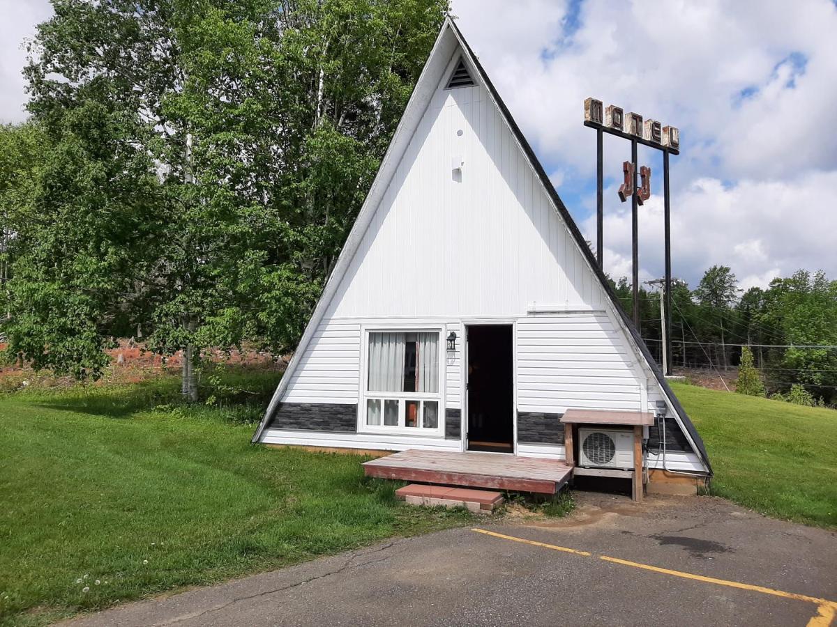 Howard Johnson By Wyndham Woodstock Nb Esterno foto