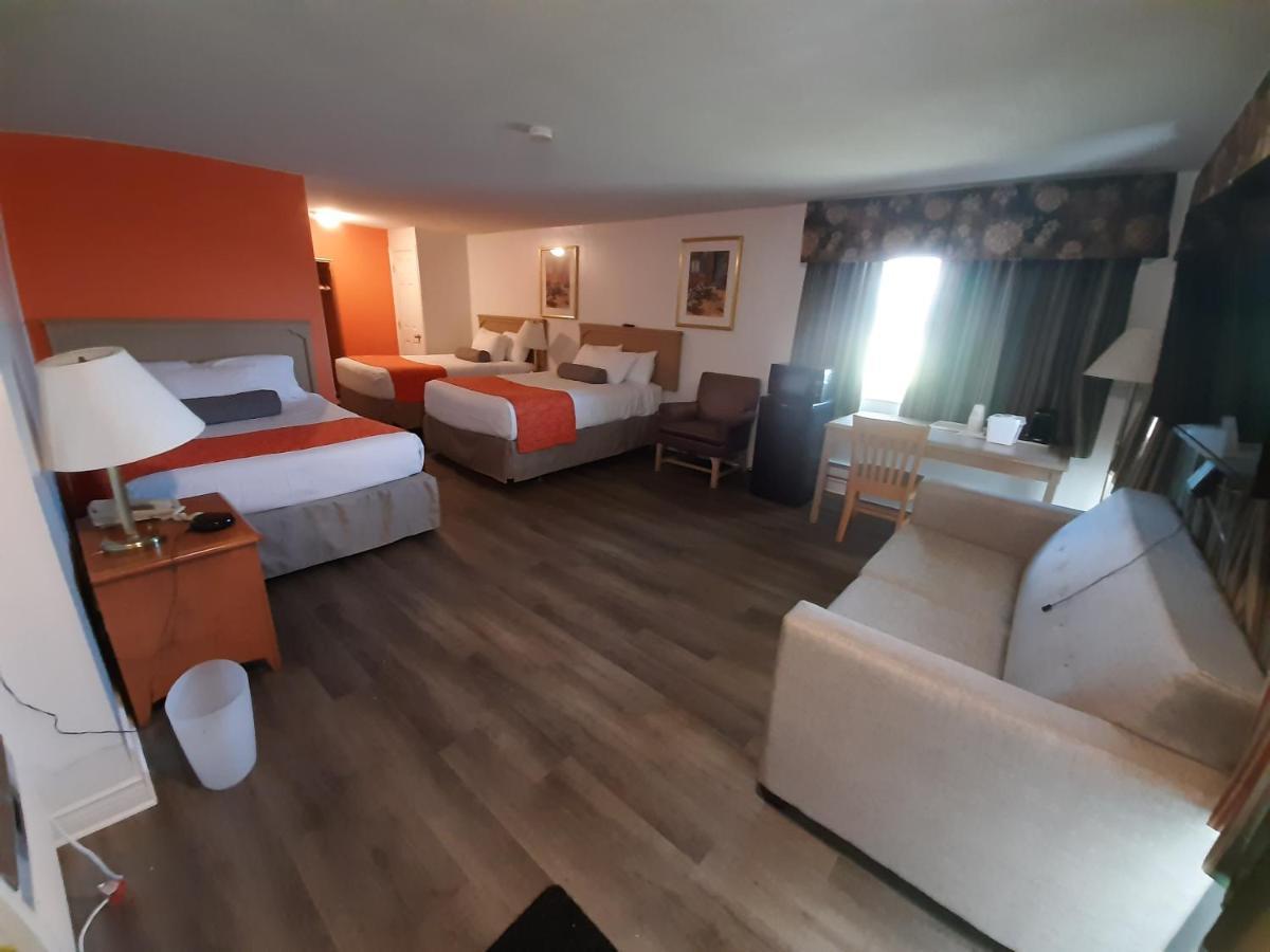 Howard Johnson By Wyndham Woodstock Nb Esterno foto