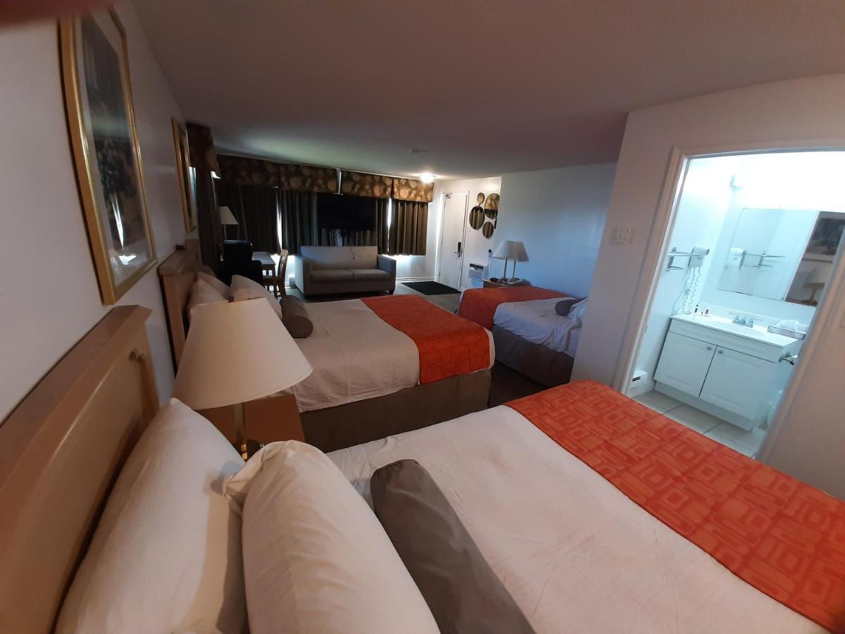Howard Johnson By Wyndham Woodstock Nb Esterno foto