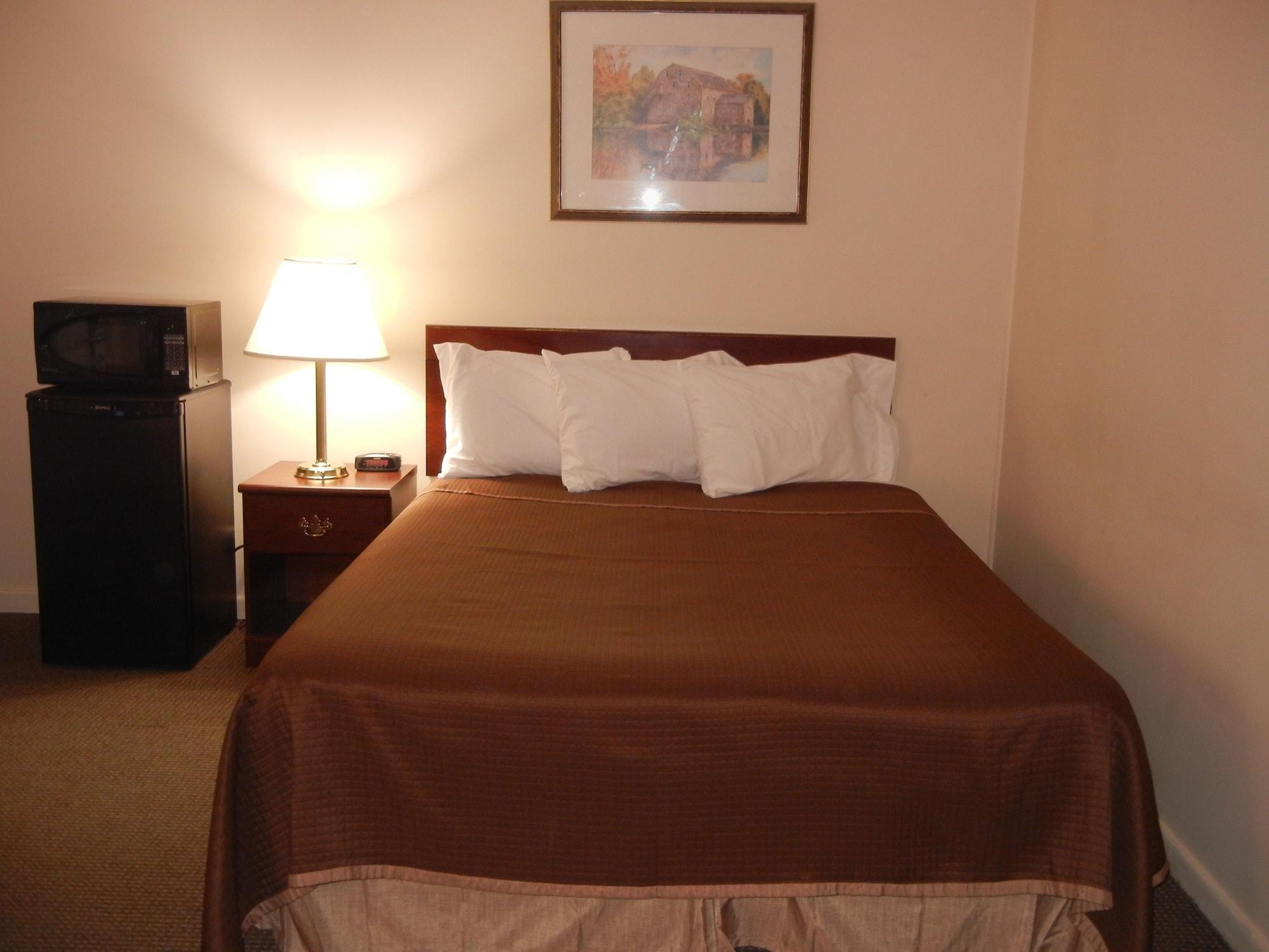Howard Johnson By Wyndham Woodstock Nb Esterno foto